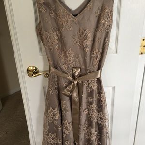 Women’s dress